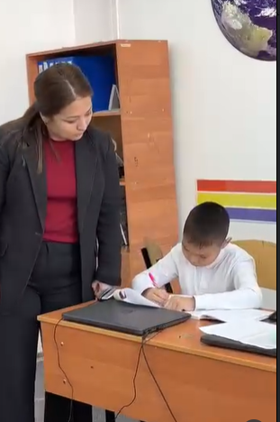 Жалпы білім беретін пәндер бойынша 2-4 сынып оқушыларына арналған олимпиаданың мектепішілік кезеңі өткізілді.
